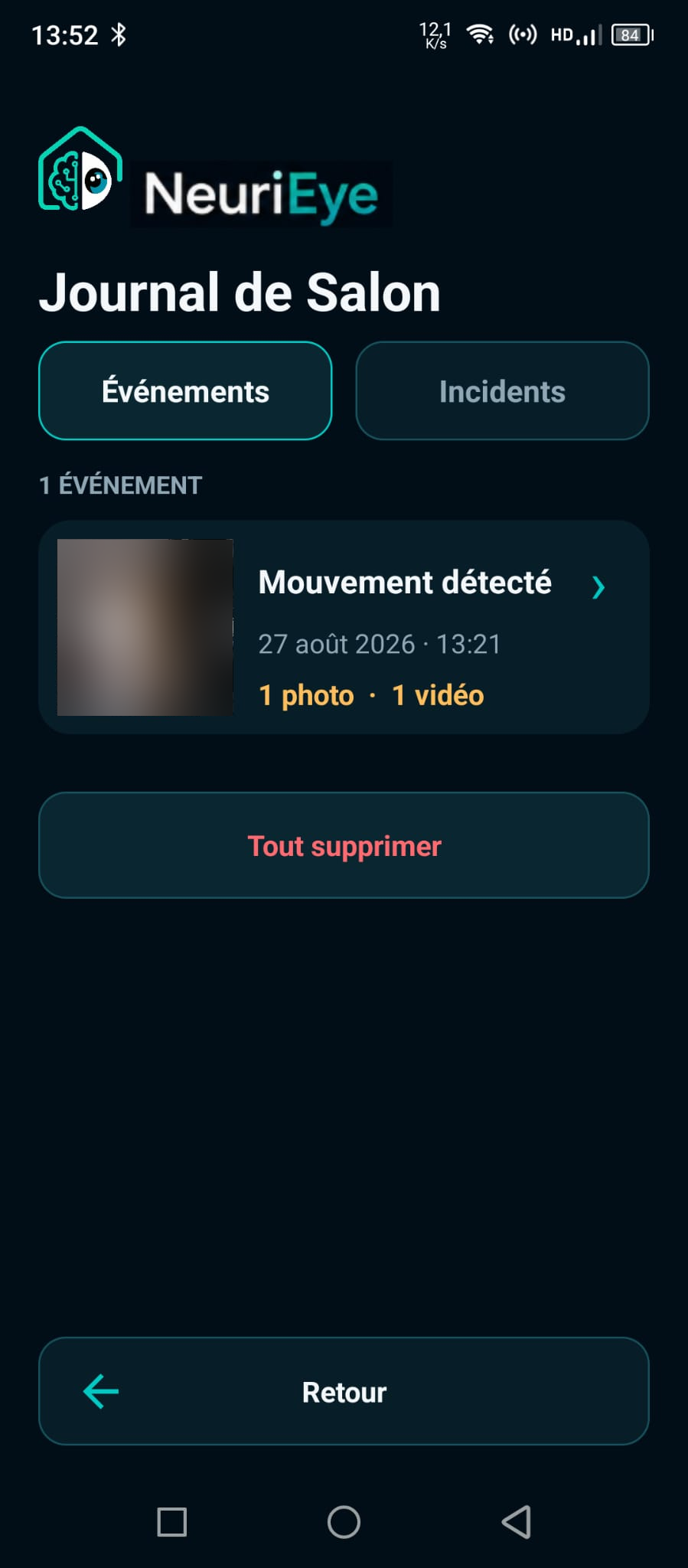 Journal NeuriEye présentant un événement de mouvement avec une photo et une vidéo
